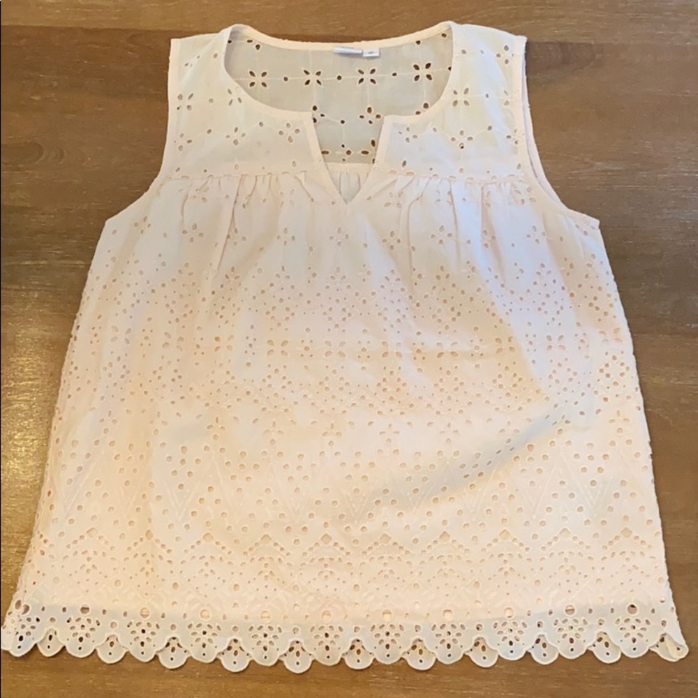 Gorgeous Eyelet Top, Light Pink, Like New